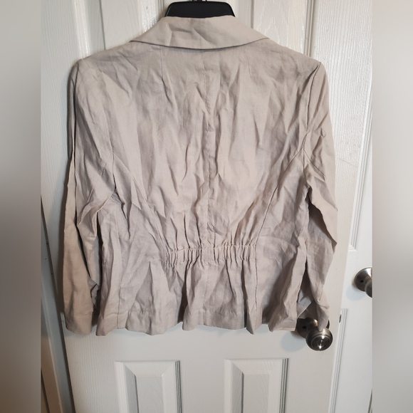 Neiman Marcus Linen Blazer - Picture 3 of 3